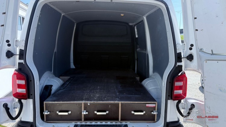 Volkswagen Transporter L1H1 2.0 TDI