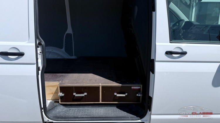 Volkswagen Transporter L1H1 2.0 TDI