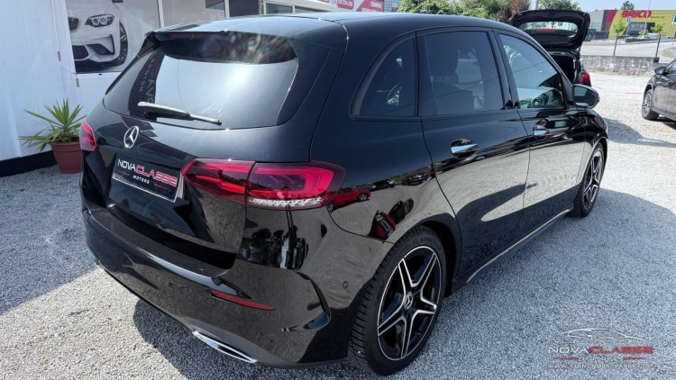 Mercedes-Benz Classe B 180 AMG