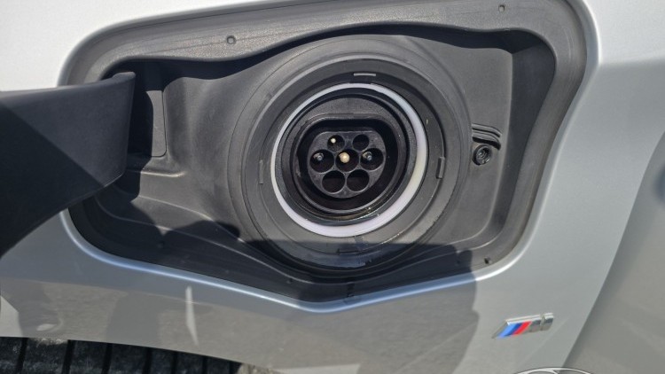 BMW S&eacute;rie 2 - 225 225XE HYBRID