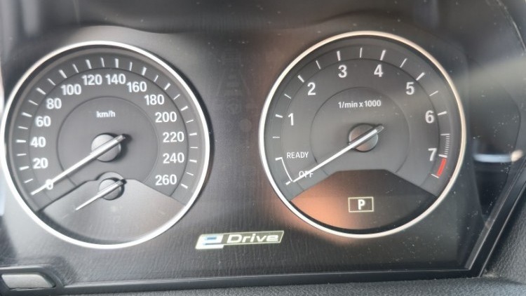 BMW S&eacute;rie 2 - 225 225XE HYBRID