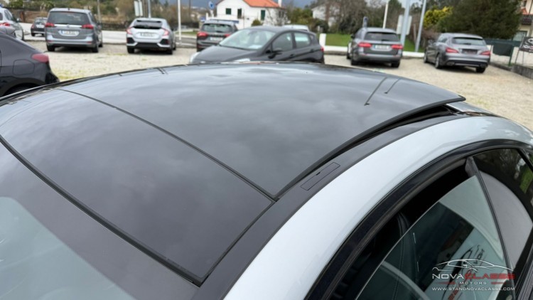 Mercedes-Benz Classe E 220 AMG
