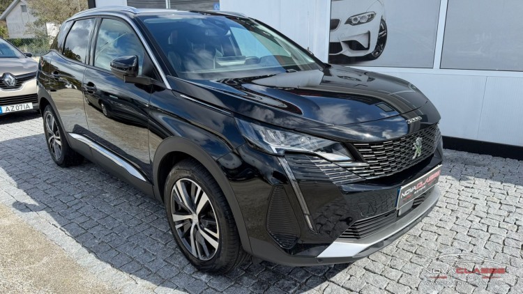 Peugeot 3008 1.2i Allure