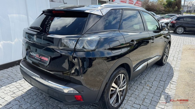 Peugeot 3008 1.2i Allure
