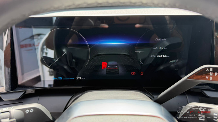 Renault M&eacute;gane E-Tech EQUILIBRE 5D