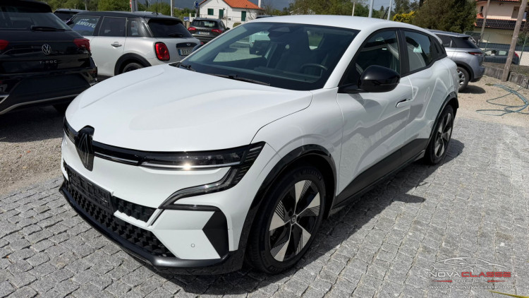 Renault M&eacute;gane E-Tech EQUILIBRE 5D