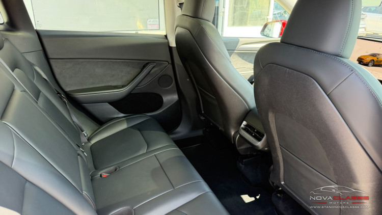 Tesla Model Y RWD
